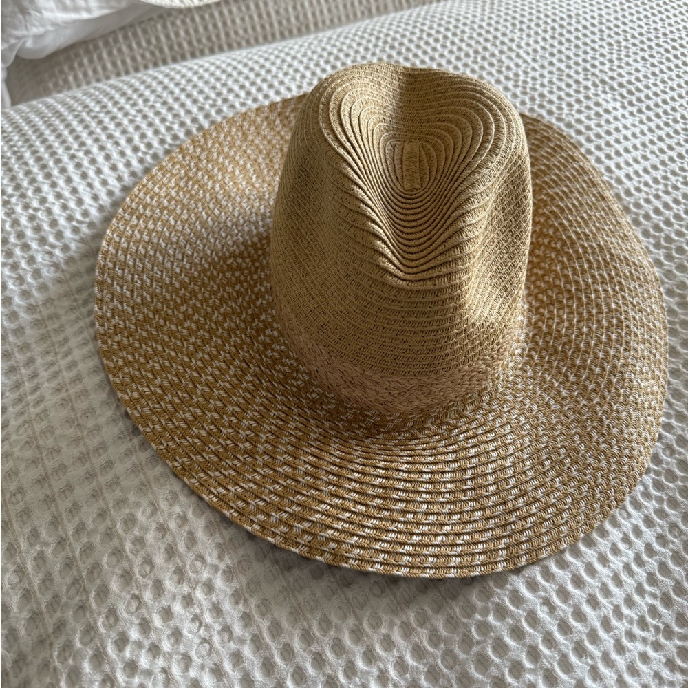 Stylish Tan Straw Hat